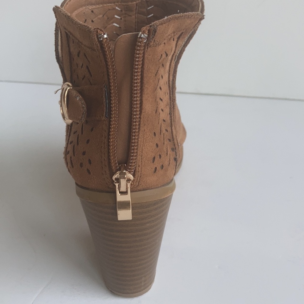 Love to Love You tan booties 4” heel open toe side gold buckle back zip - Picture 12 of 16